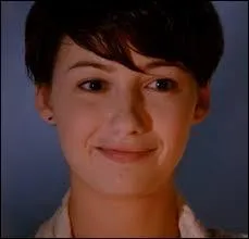 Comment s'appelle-t-elle ? (Elle fait partie des filles de la moisson.)