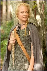 Comment s'appelle-t-elle ? (C'est un loup-garou.)