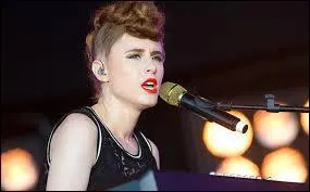 Quel est son titre, en anglais et en fran&ccedil;ais ?