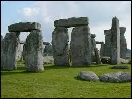Au sud au Royaume-Uni, nous pouvons voir ces monuments en pierre.