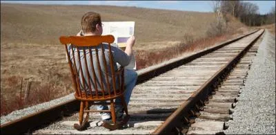 "Ce serait l'opinion d'un profane, et il faut se garder de ces gens-là ; pour la bonne résolution de notre affaire". Qu'entend-on par "profane" ?