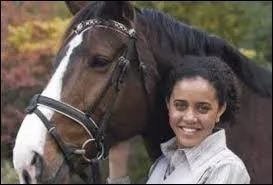 Comment s'appelle l'ennemie de Carole ?