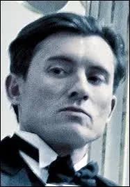 Comment s'appelle l'acteur qui l'incarne ?