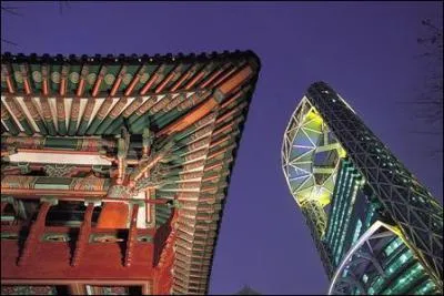 Jeune fille pleine de curiosité et de talents, Lola s'est vite adaptée à Puchon. Elle dit avoir été bien aidée en cela par l'extrême gentillesse des gens du cru et une langue "facile à retenir" ! Où cela ?