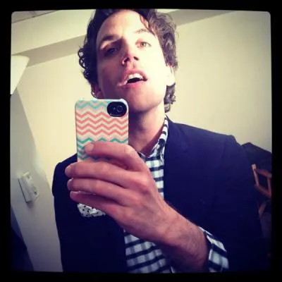 Quelle &eacute;mission fran&ccedil;aise Mika a-t-il faite ?