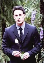 Qui sont les autres membres de sa famille qui sont porteurs du gène du loup-garou ?