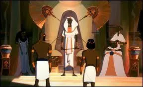 Moïse, devenu adulte, part dans le désert, car :