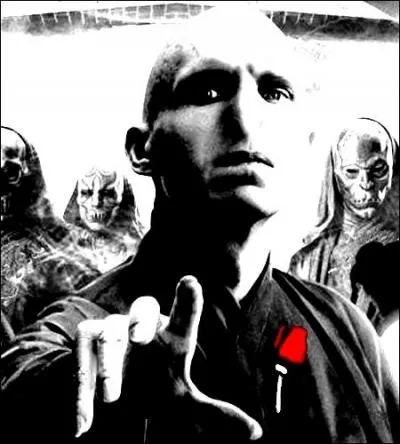 Les mafieux cherchent à avoir des attaches dans les mondes politique, social ou économique. Quelle race le Seigneur des Ténèbres cherche-t-il à contrôler pour avoir la mainmise sur l'argent sorcier ?