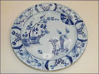 Que trouvez-vous à gauche de votre assiette de gauche à droite ?