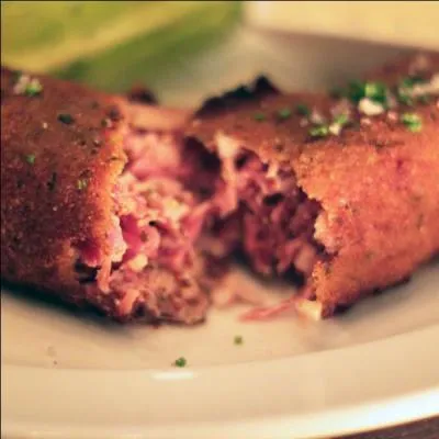 "J'ai fait l'amour, j'ai fait le mort, ..."