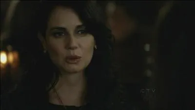 Qui est la vraie mère d'Elena ?