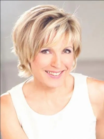 Qui est cette femme qui présente la météo sur TF1 ?