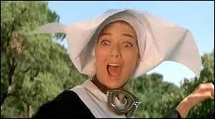 Au cinéma, la comédienne France Rumilly restera l'inoubliable nonne à la conduite sportive au volant de sa Citroën 2CV. Dans plusieurs films, à quel acteur a-t-elle donné des sueurs froides à maintes reprises lorsque celui-ci se risquait à "voyager" avec elle ?