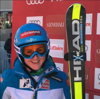 Qui a remport&eacute; le super-G ?