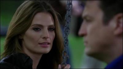 À la fin de la saison 5, alors que Beckett a été acceptée au FBI, quel événement inattendu se passe-t-il ?