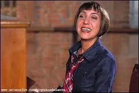 Qui est professeur de chant dans la saison 1 ?