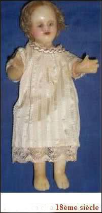 En quoi étaient fabriquées les poupées au XVIIe et XVIIIe siècle ?