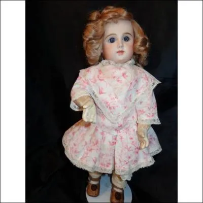 Au XIXe et début du XXe siècle ces poupées furent célèbres :