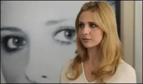 Quel r&ocirc;le joue-t-elle dans la s&eacute;rie "Ringer" ?