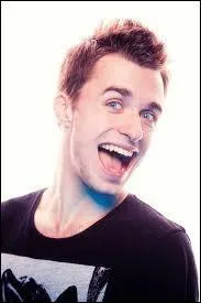 Qui est ce youtubeur ?