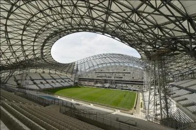 Stade de l'OM. Quel est mon nom ?