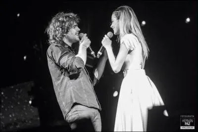 Le petit-ami de notre grande star, Peter Lanzani a d'ailleurs chanté en duo avec elle. Il est connu pour sa voix phénoménale et son rôle dans "Patito Feo". Quels sont ses métiers ?