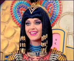 Comment s'appelle la chanson de Katy Perry dont le clip porte sur le thème de l'Égypte ?