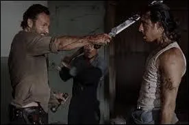 Quel détenu se fait tuer par Rick ?