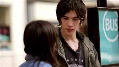 Comment s'appelle le garçon dont Barbara est amoureuse ?