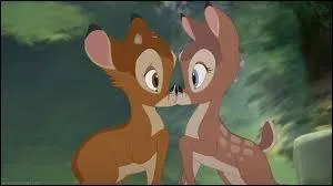 Comme tout personnage Disney qui se respecte, Bambi tombe amoureux de la belle :
