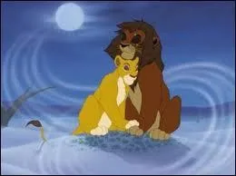 La fin du film : réunion semblable au début du film pour célébrer la naissance de la fille du roi et de son amie d'enfance. Quel est le prénom de l'heureuse petite lionne ?