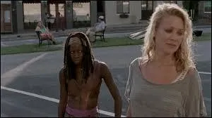 Michonne a réussi a convaincre Andréa de partir, mais qu'est-ce qu'il va se passer avant qu'elles ne quittent la ville ?