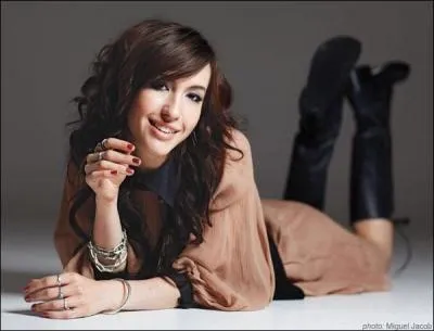 Quel est le métier de Mia dans "Les frères Scott" ?