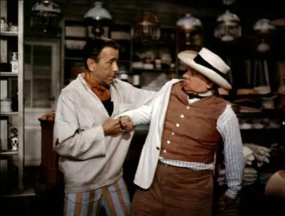 Dans "La Cuisine des anges", se déroulant le 24 décembre, Humphrey Bogart interprète un des bagnards aux côtés de Peter Ustinov et Aldo Ray. Qui réalise ce film ?