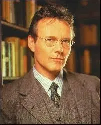 Dans quelle série apparaît Ruppert Giles ?