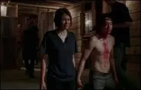 Comment sont Glenn et Maggie, lorsque Rick, Daryl, Michonne et Oscar tombent sur eux ?