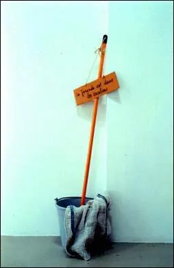 Qui est l'auteur du ready-made "La Joconde est dans les escaliers" ?