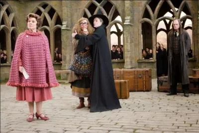 Comment s'appellent les trois femmes de la photographie ?