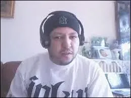 Il a déjà été chroniqueur de "Touche pas à mon poste".