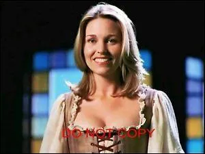 Qui est Melinda Warren ?