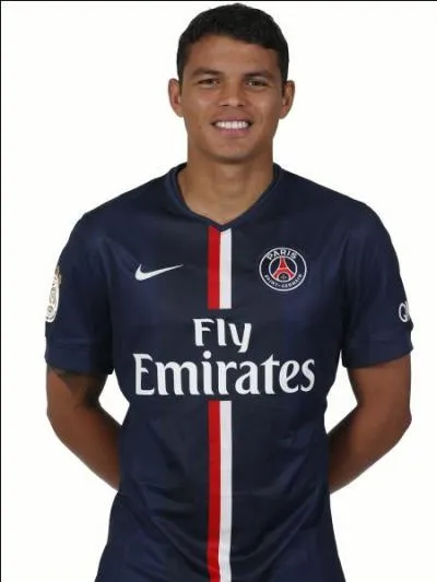 De quelle nationalité est Thiago Silva ?