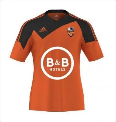 Huitième la saison dernière, quel est le nom du club qui porte ce maillot ?