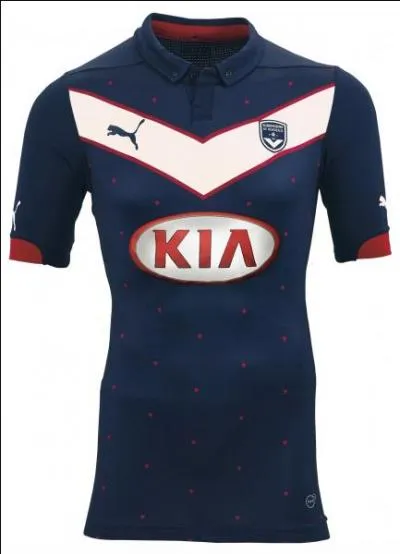 Septième la saison dernière, quel est le nom du club qui porte ce maillot ?