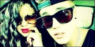 Quel rôle joue-t-elle dans "Les sorciers de Waverly Place" ?