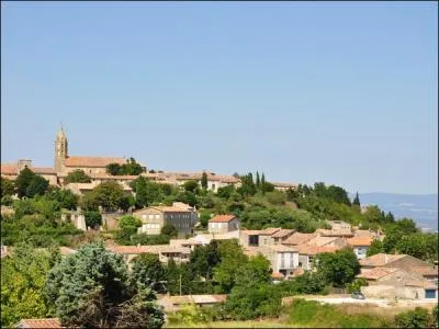 La ville de Fanjeaux où l'église Notre-Dame-de-l'Assomption a été construite sur un temple de Jupiter se trouve :