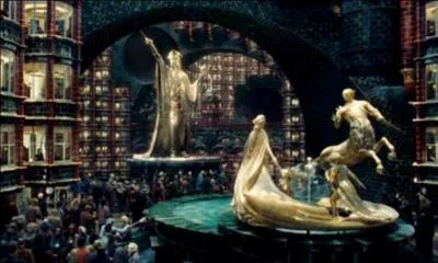 Dans "Les reliques de la mort", pt.1, Harry, Ron et Hermione doivent prendre l'apparence de trois employés du ministère de la magie pour parvenir à voler l'Horcruxe. Qui sont-ils ?