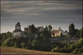 La commune auvergnate de Chavroches se situe dans le département ...