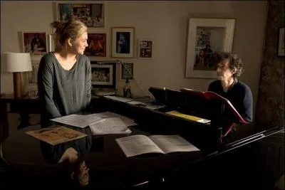 Ainsi, le professeur décide de donner des cours particuliers à Paula pour l'entraîner au concours de chant. A quelle heure sont les cours de musique ?