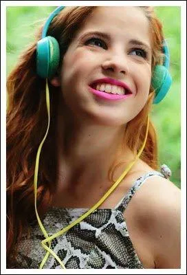 Qui est-ce ? (Camila de "Violetta")