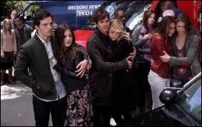 Quel personnage très important meurt dans le Summer Finale ?